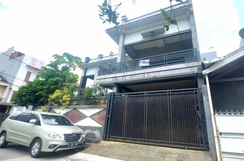 dijual rumah gading elok kelapa gading
