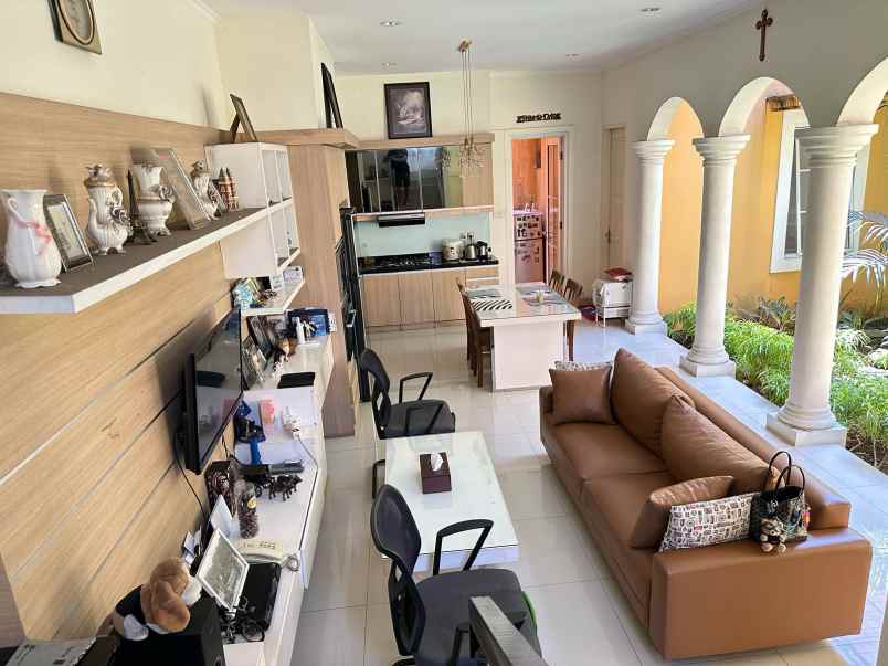 dijual rumah gading serpong tangerang