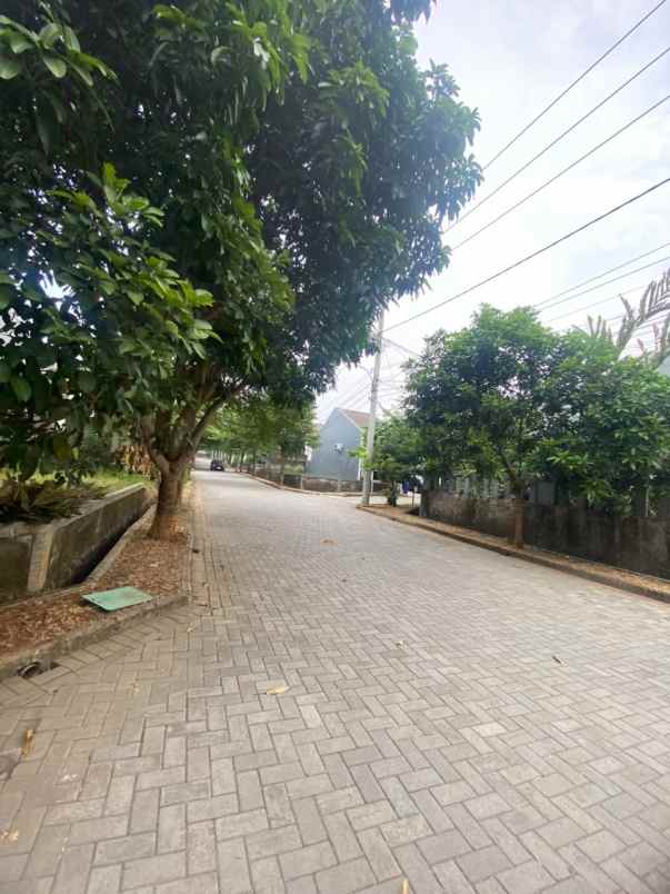 dijual rumah gardens sawangan