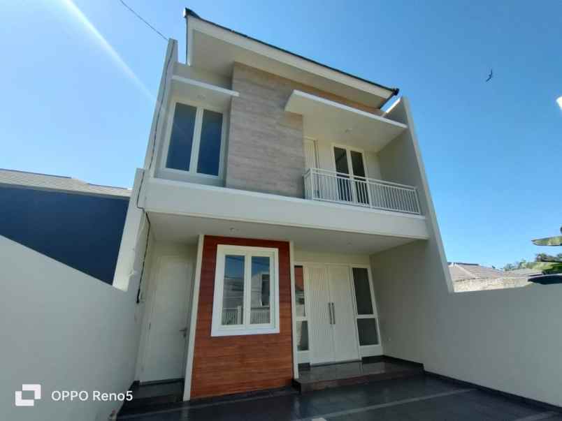 dijual rumah gayung kebonsari surabaya