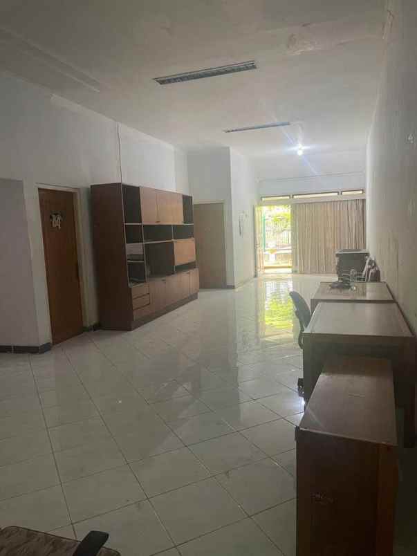 dijual rumah gayungsari
