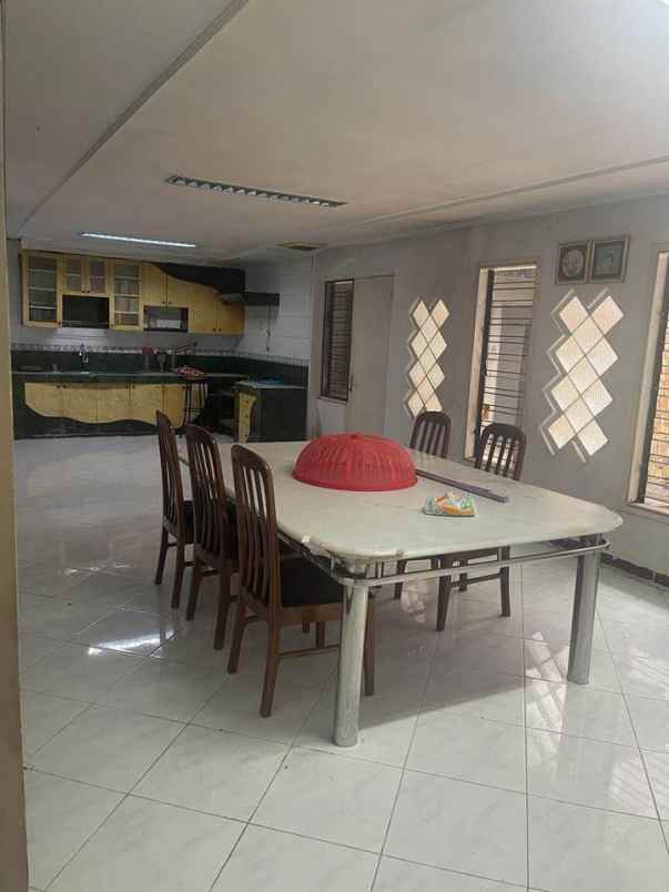 dijual rumah gayungsari