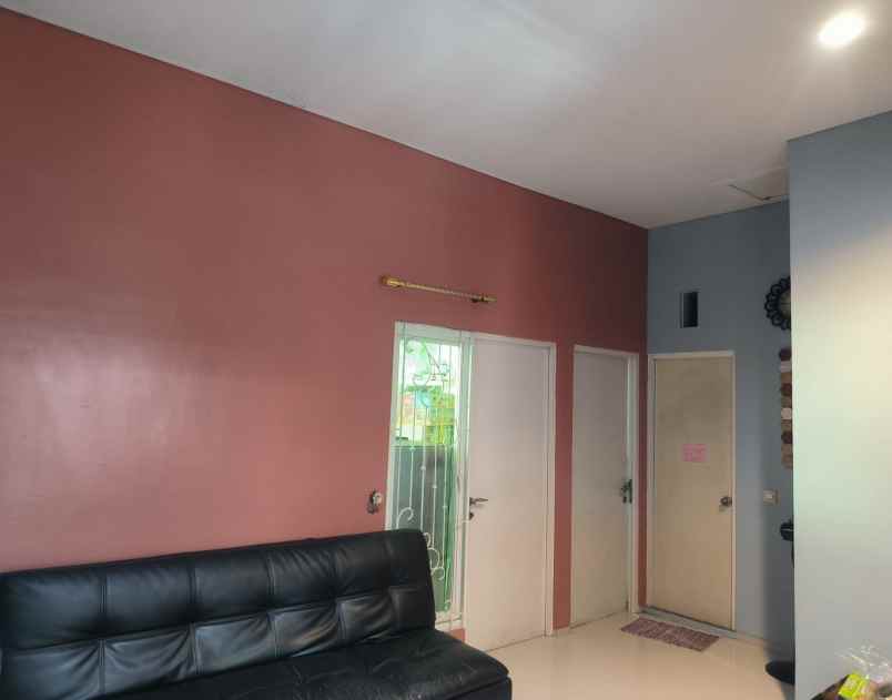 dijual rumah grand deltasari