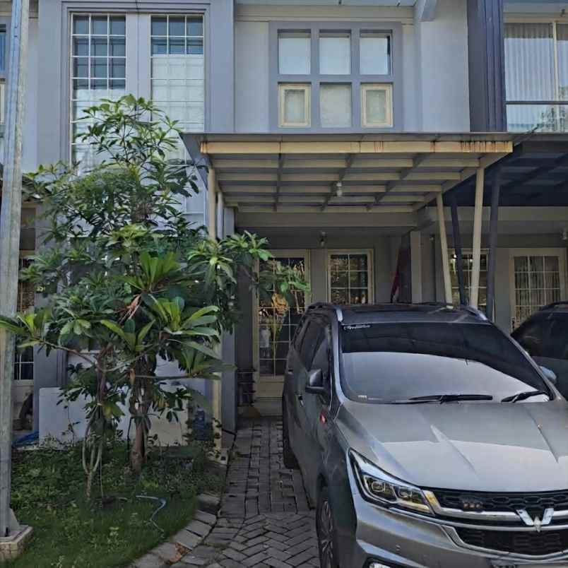 dijual rumah grand pakuwon barat