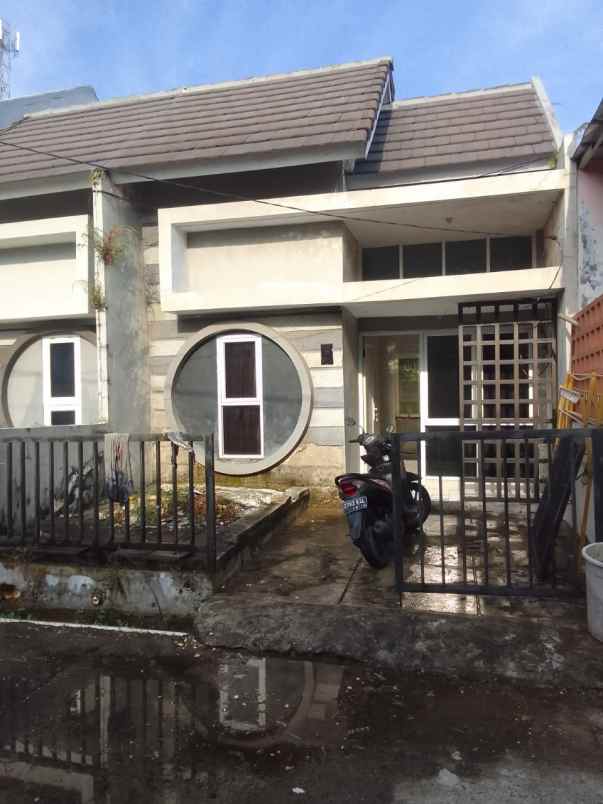 dijual rumah grand residence setu bekasi