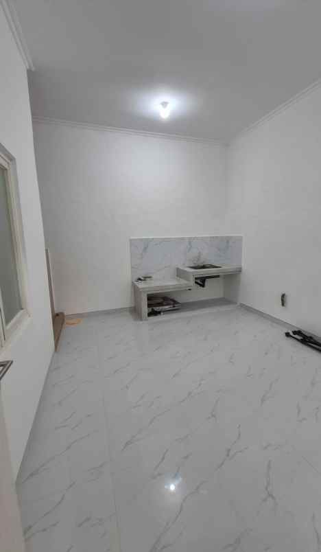 dijual rumah grand semanggi residence