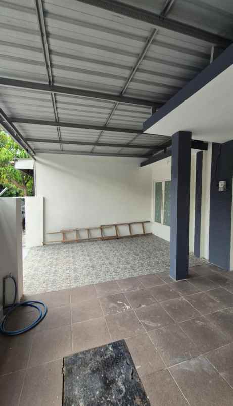 dijual rumah grand semanggi residence