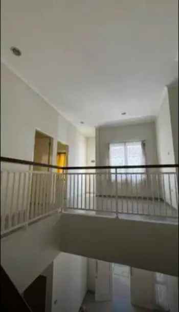 dijual rumah green residence pondok