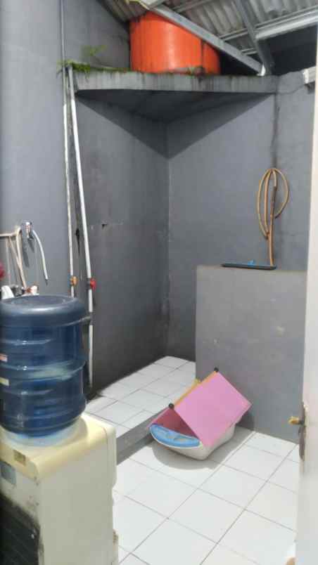dijual rumah griya asri cilodong