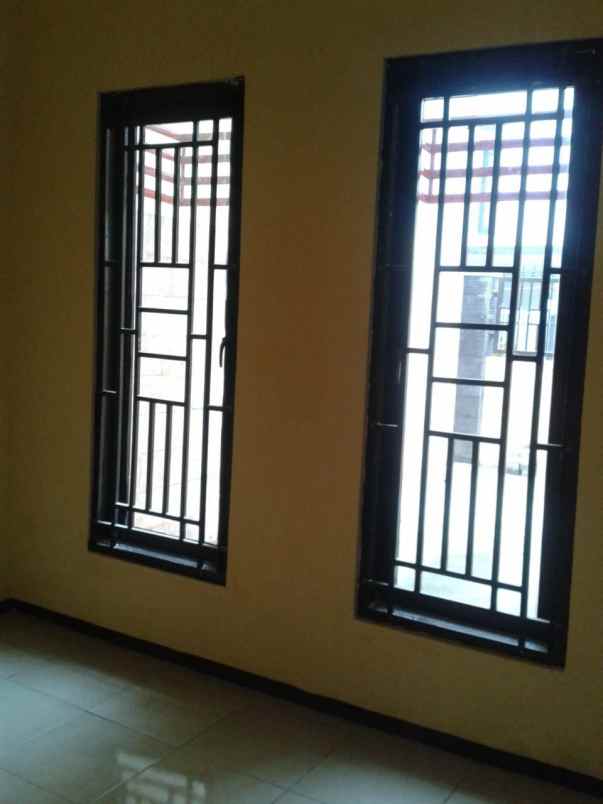 dijual rumah gunung anyar