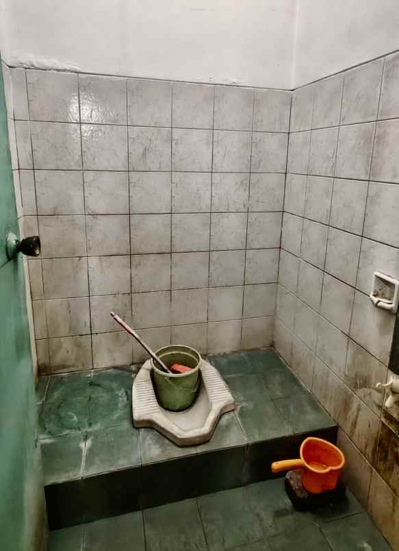 dijual rumah harapan indah