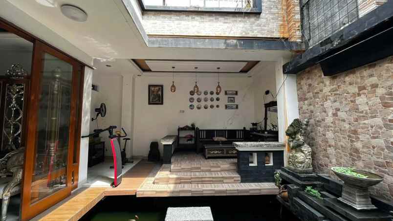 dijual rumah harapan indah cluster