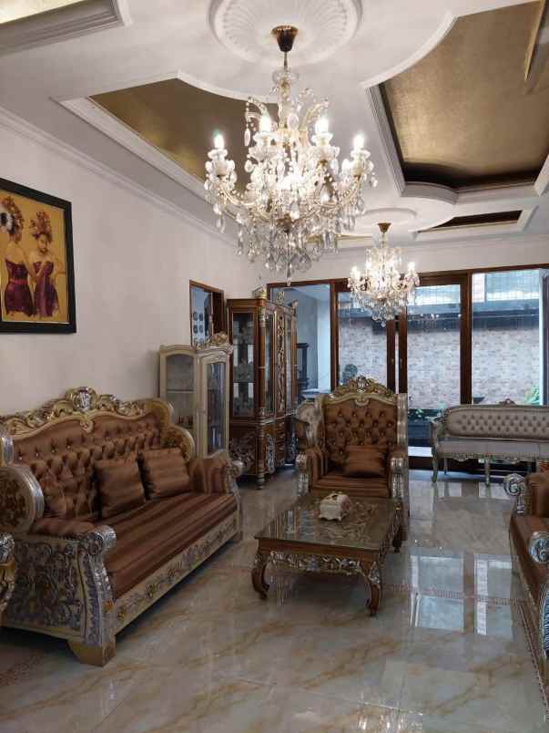 dijual rumah harapan indah cluster