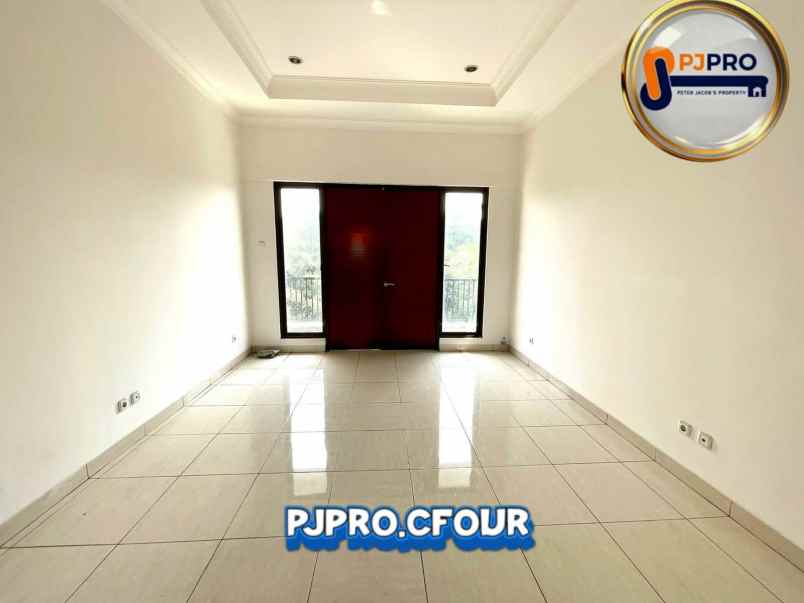 dijual rumah harapan indah cluster