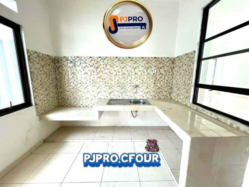 dijual rumah harapan indah cluster