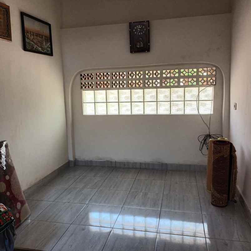 dijual rumah hook dekat polsek ciwastra