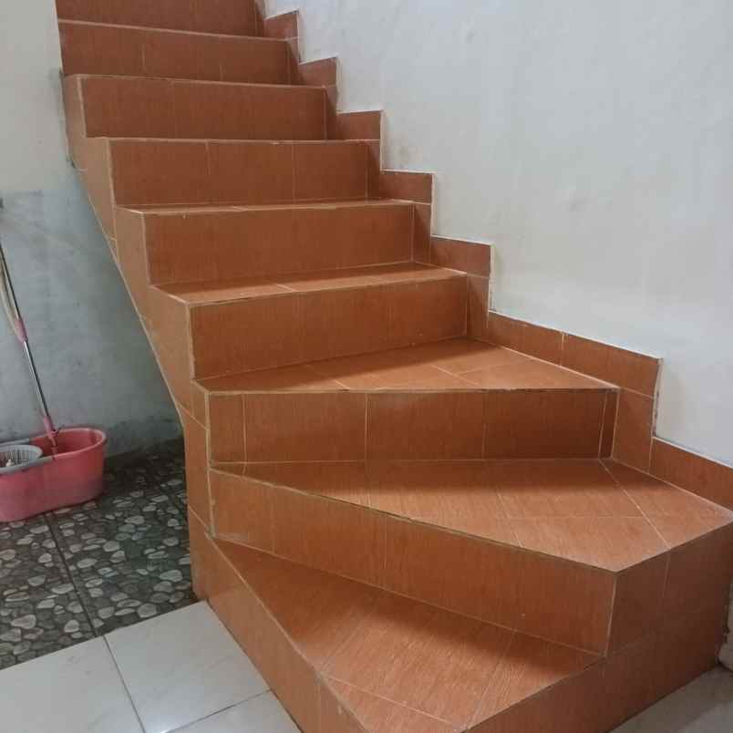 dijual rumah hook dekat polsek ciwastra