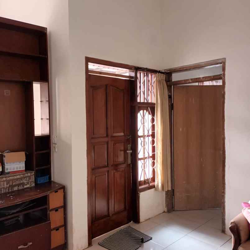 dijual rumah hook dekat polsek ciwastra