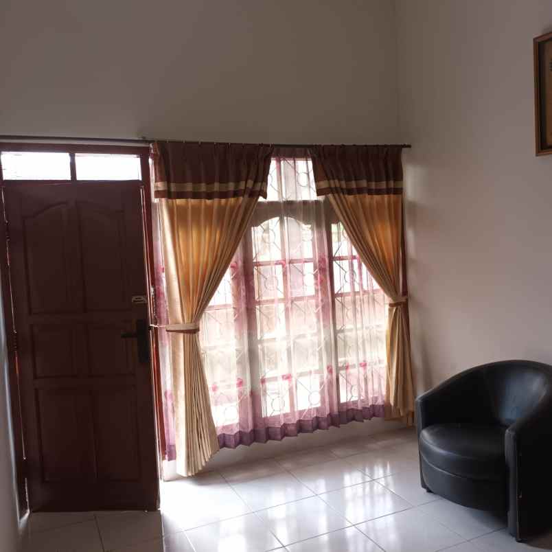 dijual rumah hook dekat polsek ciwastra