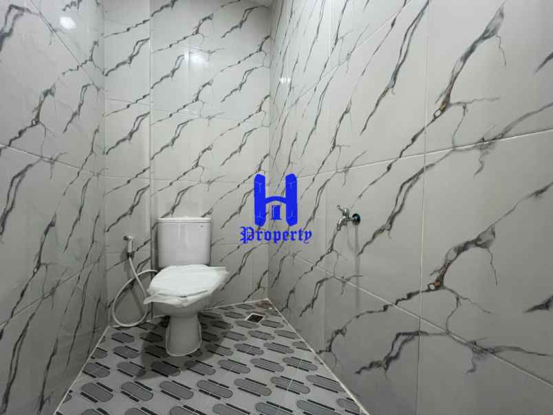 dijual rumah hook di komplek bhayangkara nodigon medan