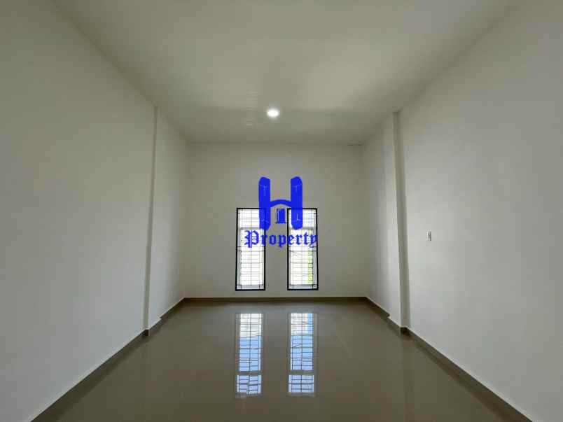 dijual rumah hook di komplek bhayangkara nodigon medan