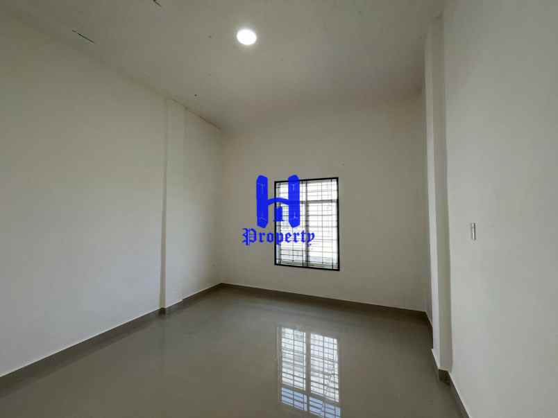 dijual rumah hook di komplek bhayangkara nodigon medan