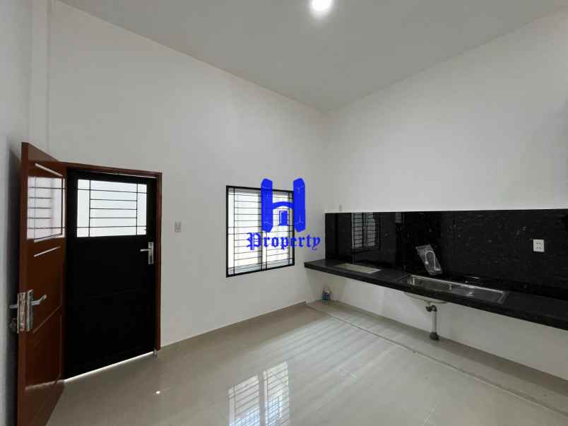 dijual rumah hook di komplek bhayangkara nodigon medan