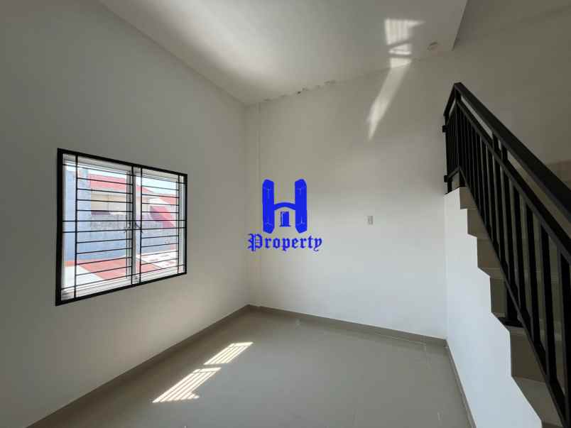 dijual rumah hook di komplek bhayangkara nodigon medan