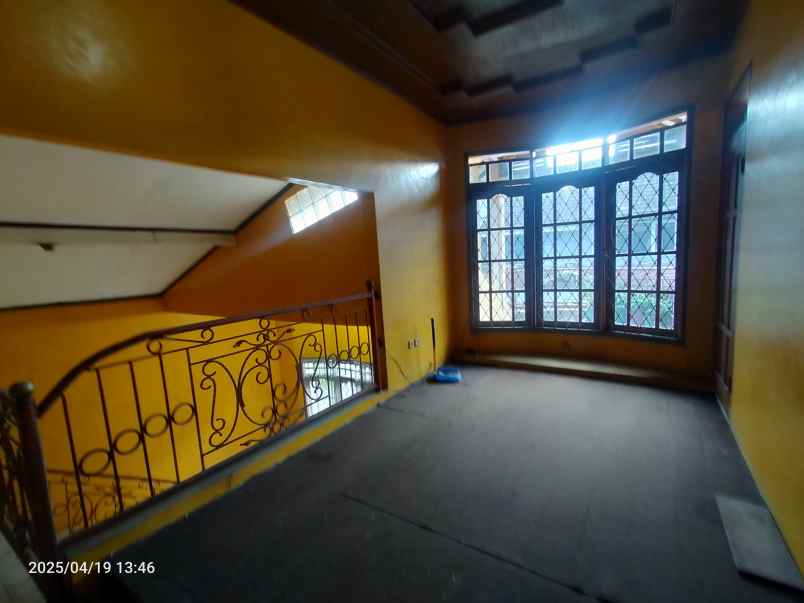 dijual rumah hook jarang ada di margahayu raya bandung