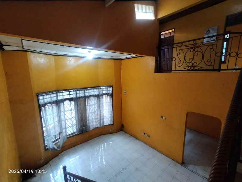 dijual rumah hook jarang ada di margahayu raya bandung