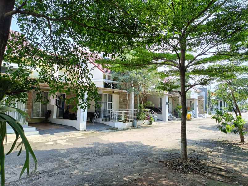 dijual rumah jalan h rean serua ciputat