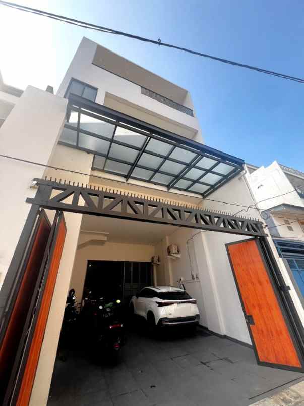 dijual rumah jalan industri gunung