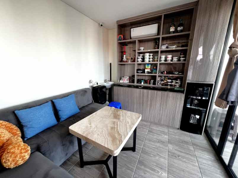 dijual rumah jalan industri gunung
