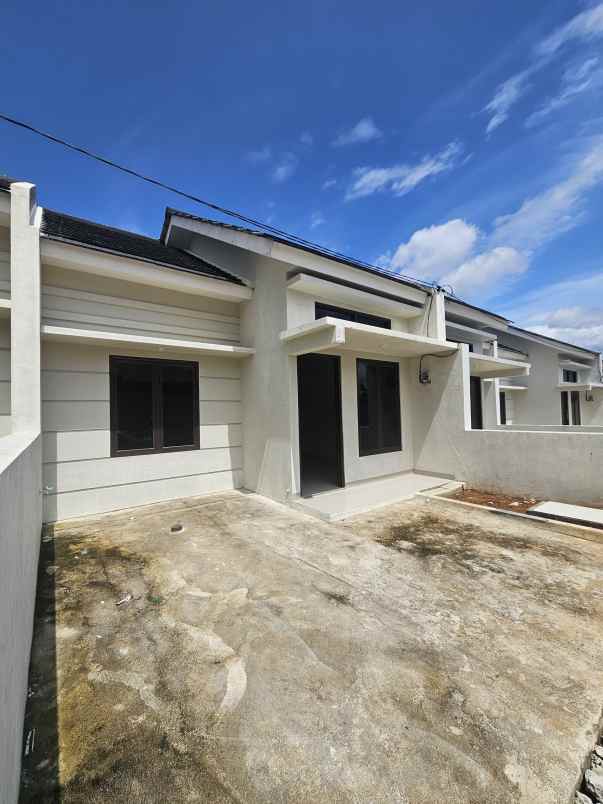 dijual rumah jalan kalimulya cilodong depok