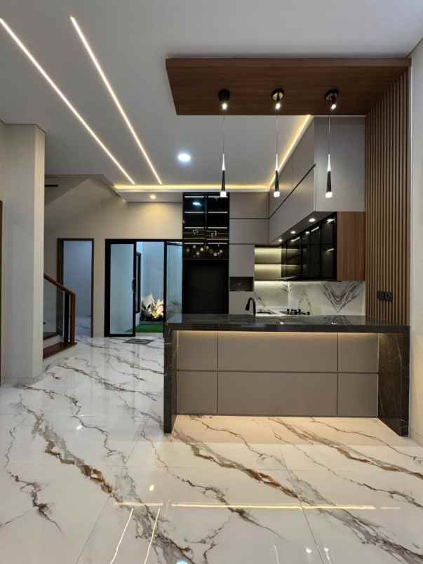 dijual rumah jalan kaliurang km 11