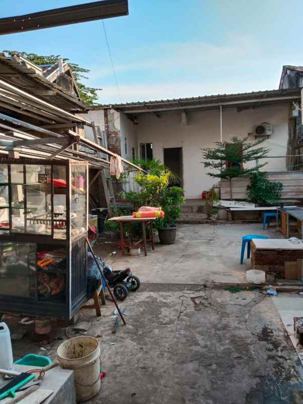 dijual rumah jalan maccini raya