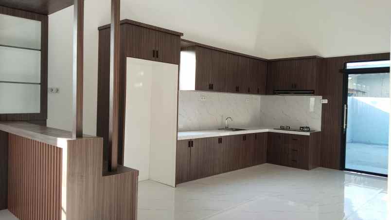 dijual rumah jalan purnama 1 pontianak