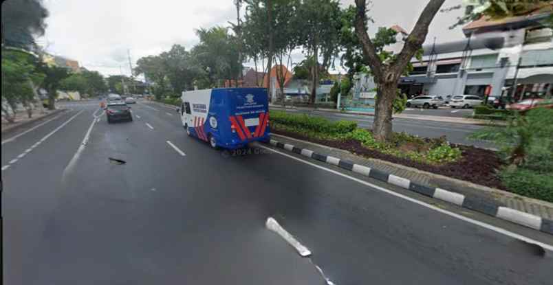 dijual rumah jalan raya darmo