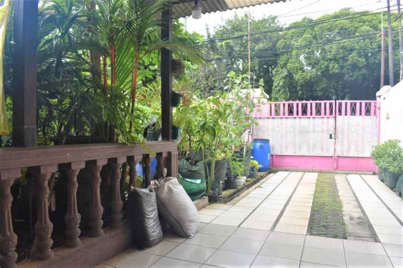 dijual rumah jalan raya penggilingan