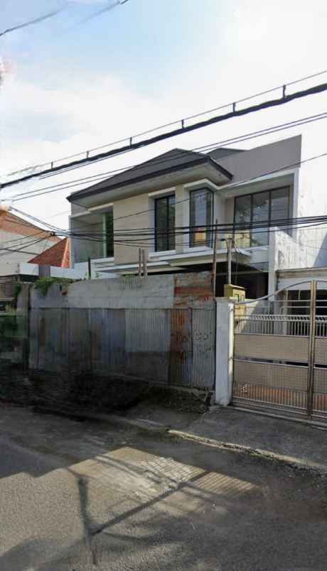 dijual rumah jalan residen sudirman