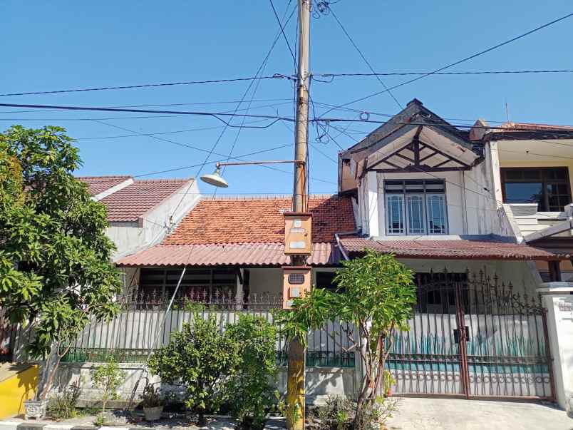 dijual rumah jalan rungkut asri utara