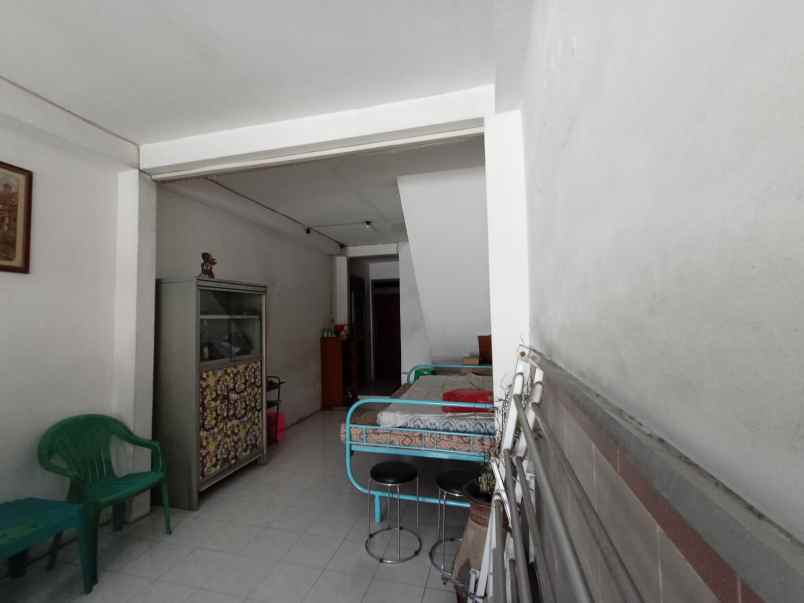 dijual rumah jalan rungkut asri utara