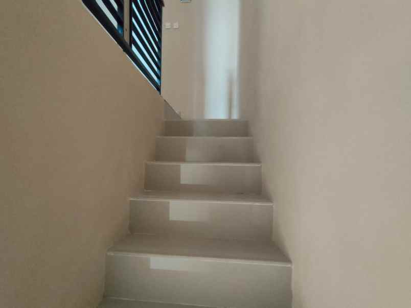 dijual rumah jalan tanah tinggi