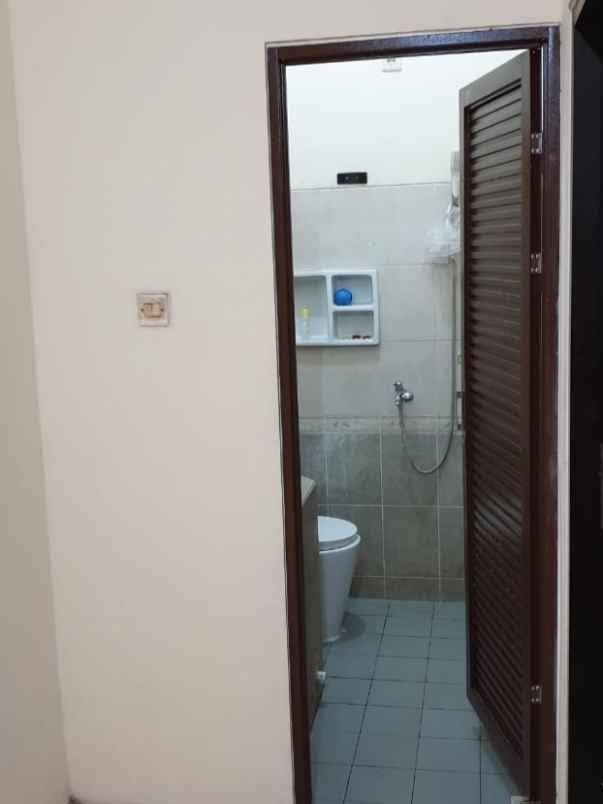 dijual rumah jambangan