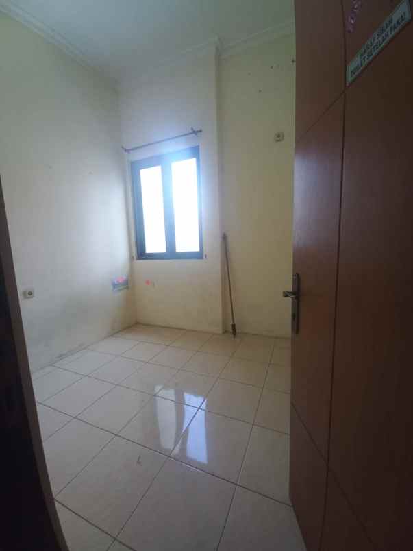 dijual rumah jambangan