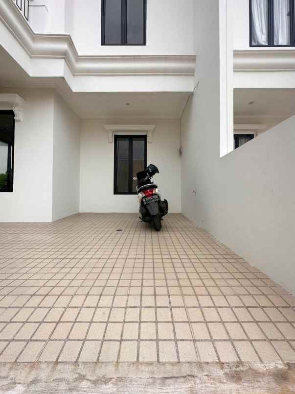 dijual rumah jatibening