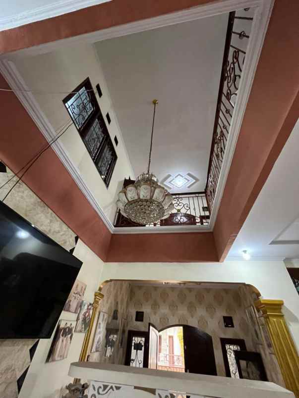 dijual rumah jatibening estate
