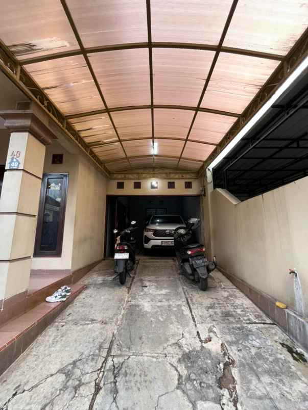 dijual rumah jatibening estate