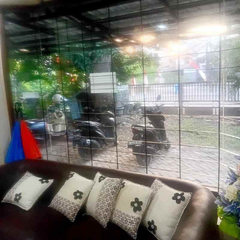 dijual rumah jemursari
