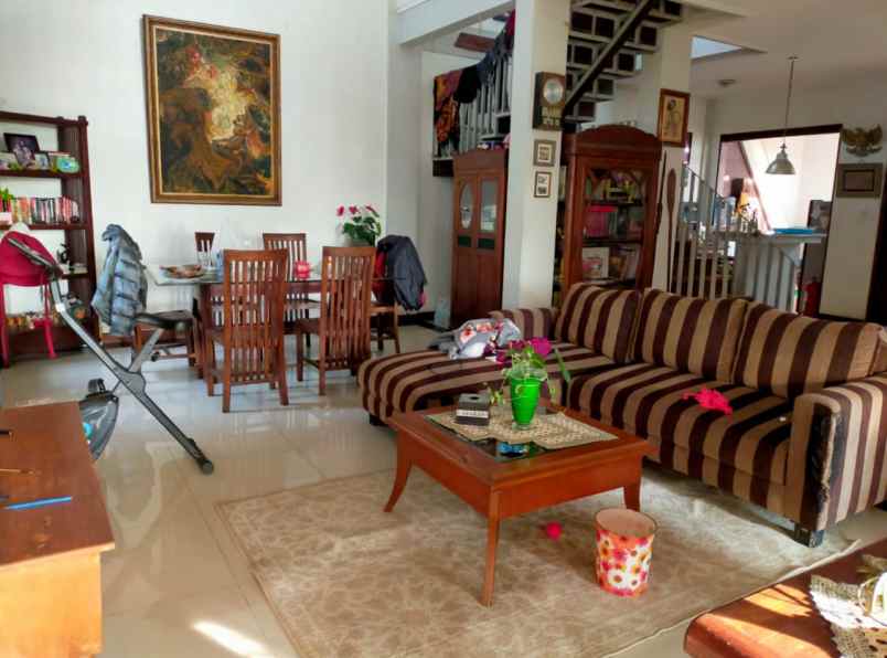 dijual rumah ji dipalaya ciwaruga kec